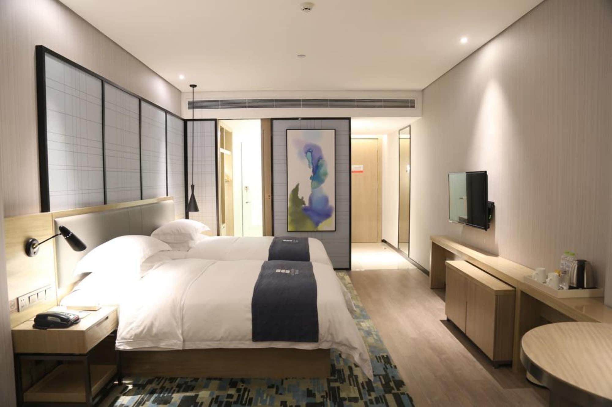 Echarm Hotel Guangzhou Kecun Metro Station Екстер'єр фото